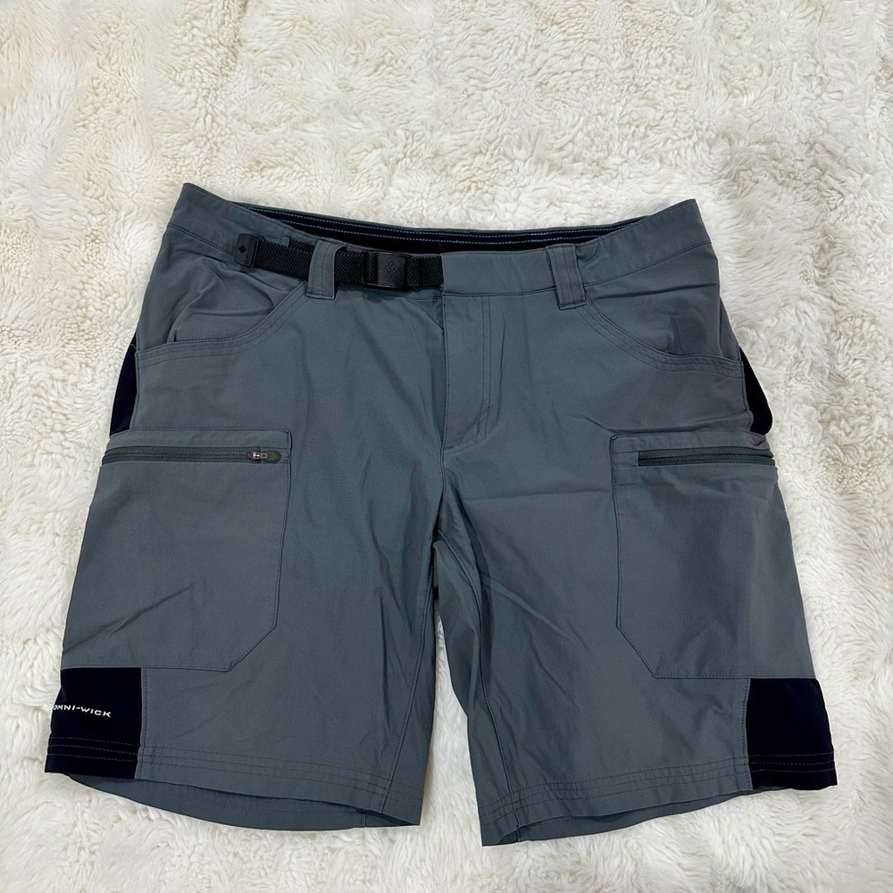 Columbia shorts